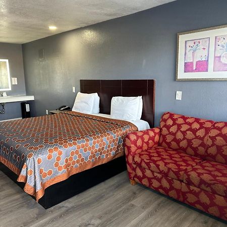 Fireside Inn By The Beach Boardwalk & Bowling Санта-Крус Экстерьер фото