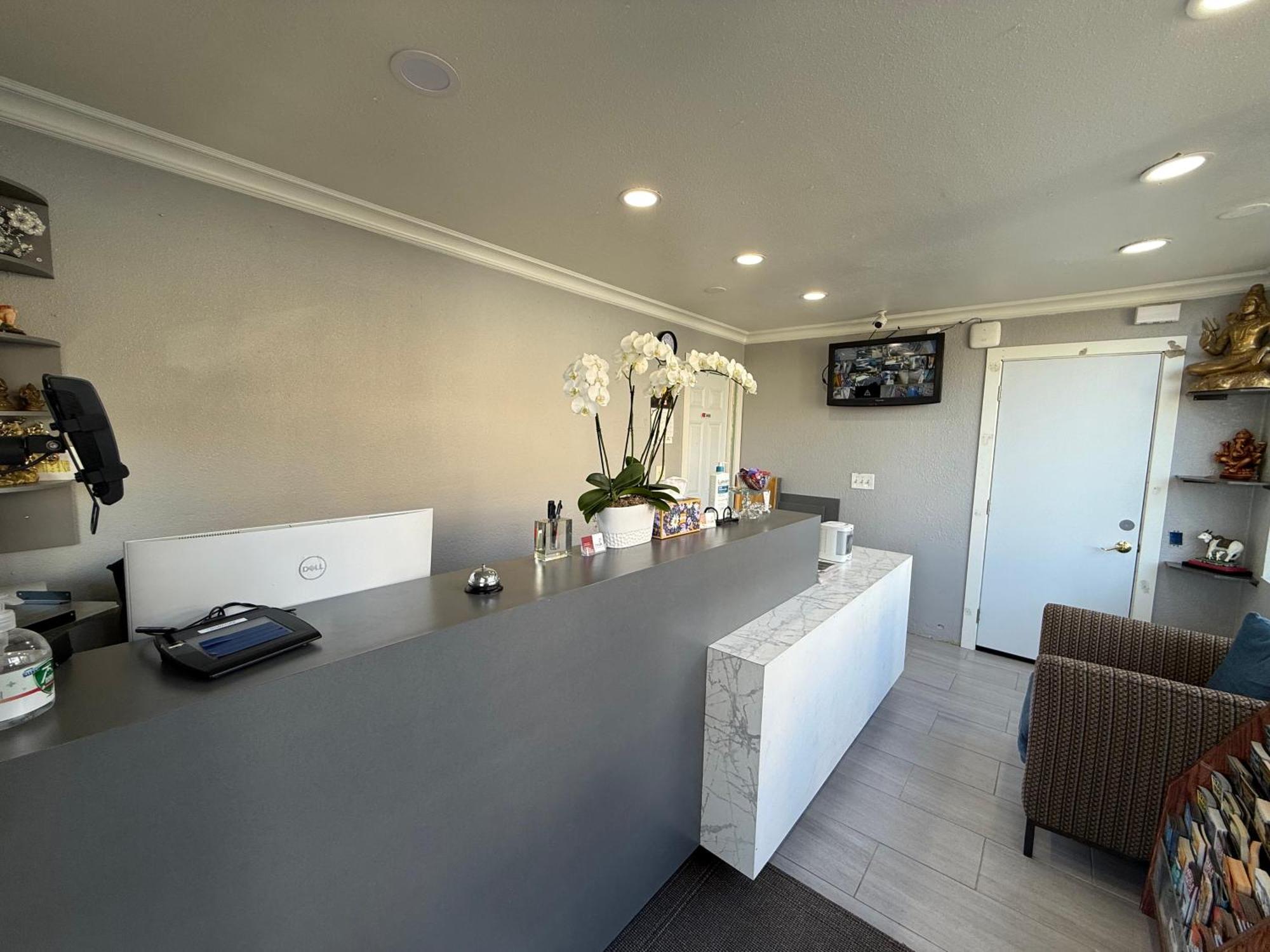 Fireside Inn By The Beach Boardwalk & Bowling Санта-Крус Экстерьер фото