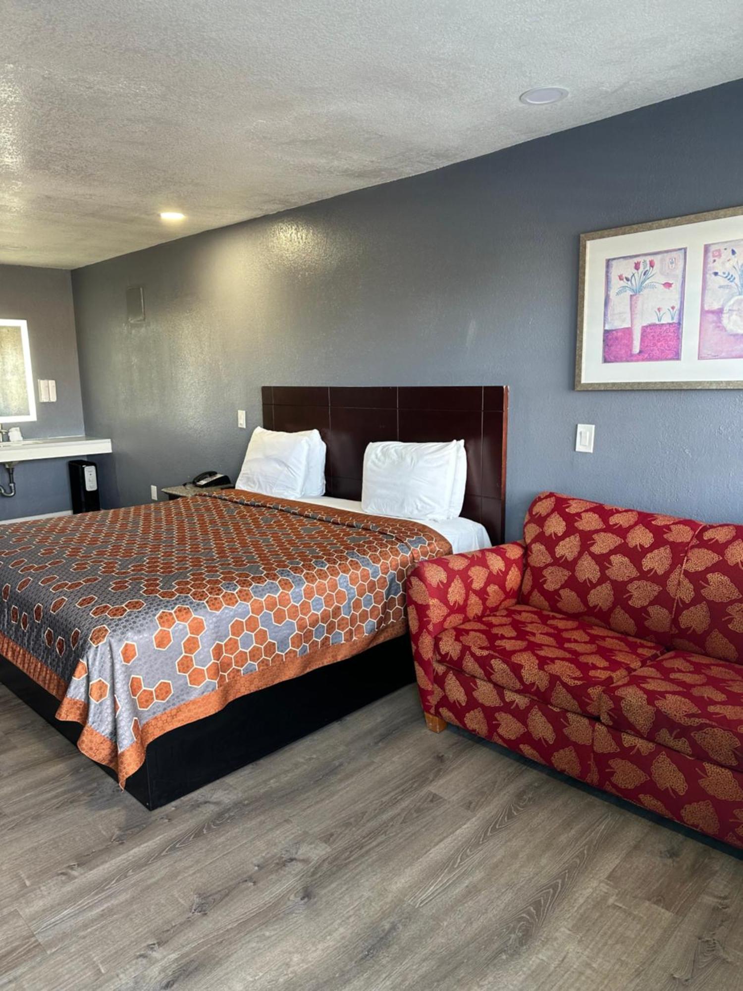 Fireside Inn By The Beach Boardwalk & Bowling Санта-Крус Экстерьер фото