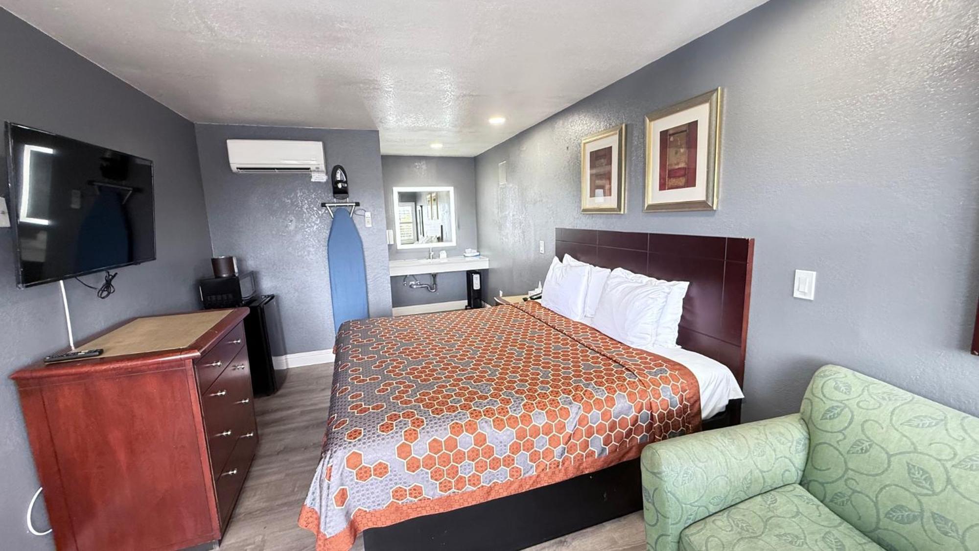 Fireside Inn By The Beach Boardwalk & Bowling Санта-Крус Экстерьер фото