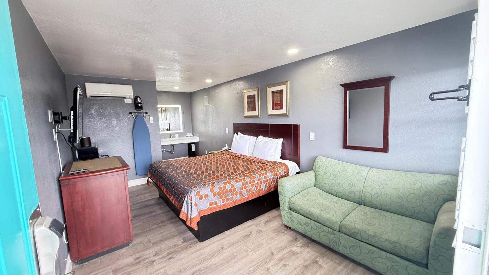Fireside Inn By The Beach Boardwalk & Bowling Санта-Крус Экстерьер фото